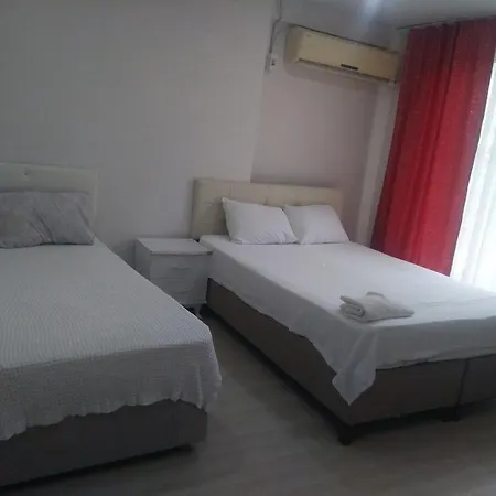 Hotel Rotana 5*