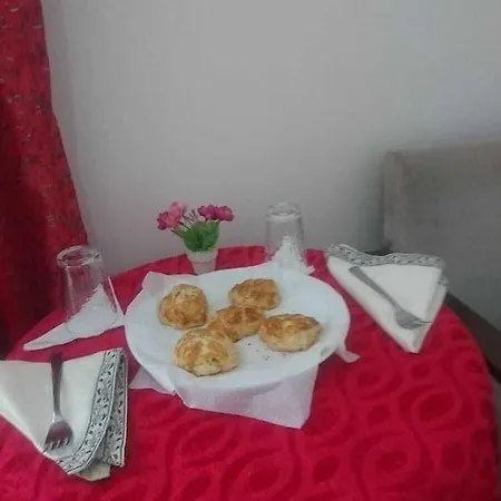 Rotana Otel 5*